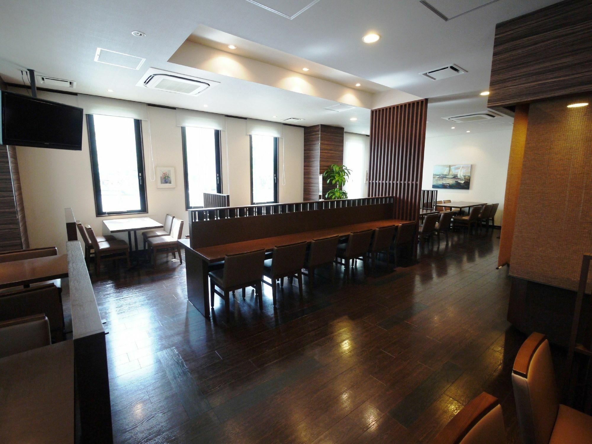 โรงแรมรูทอินน์ซัทสึมะเซ็นได 3* Satsumasendai